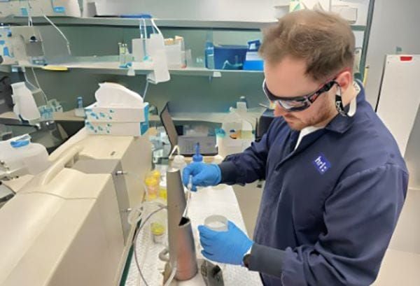 HRL's Particle Size Analysis Service Flyer HRL's Particle Size Analysis Service Flyer